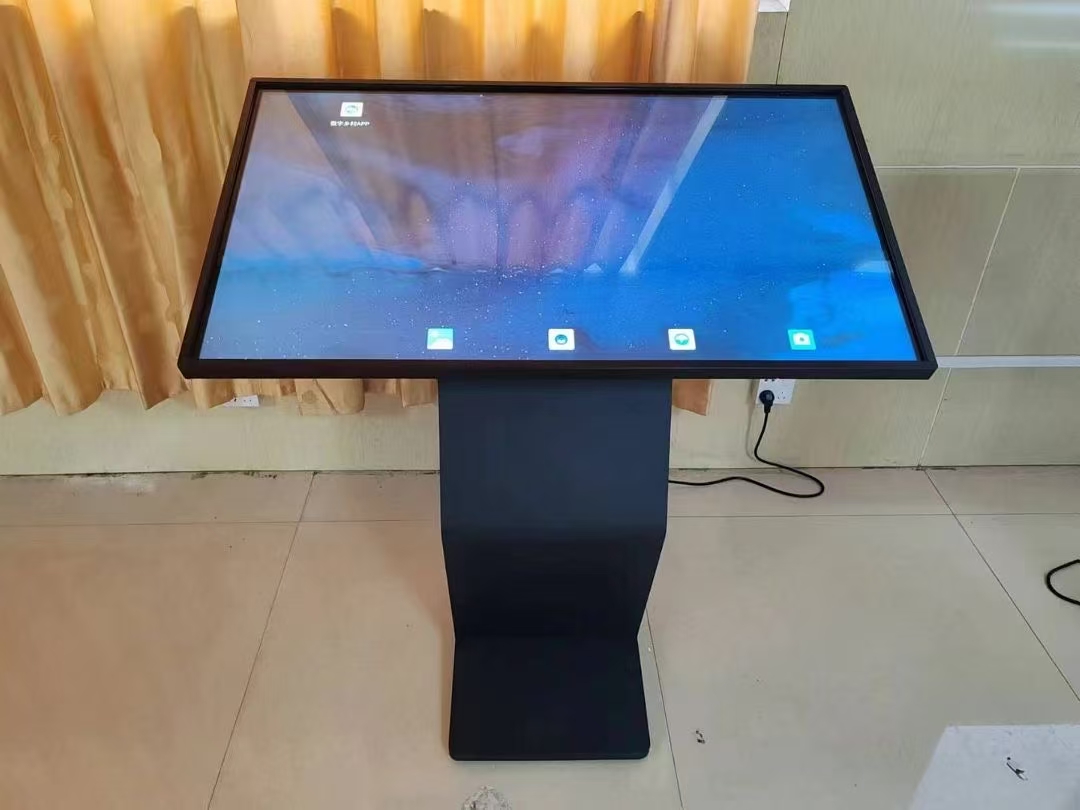 触摸查询一体机在不同展厅的大显身手(图2) 触摸查询一体机在不同展厅的大显身手(图2)