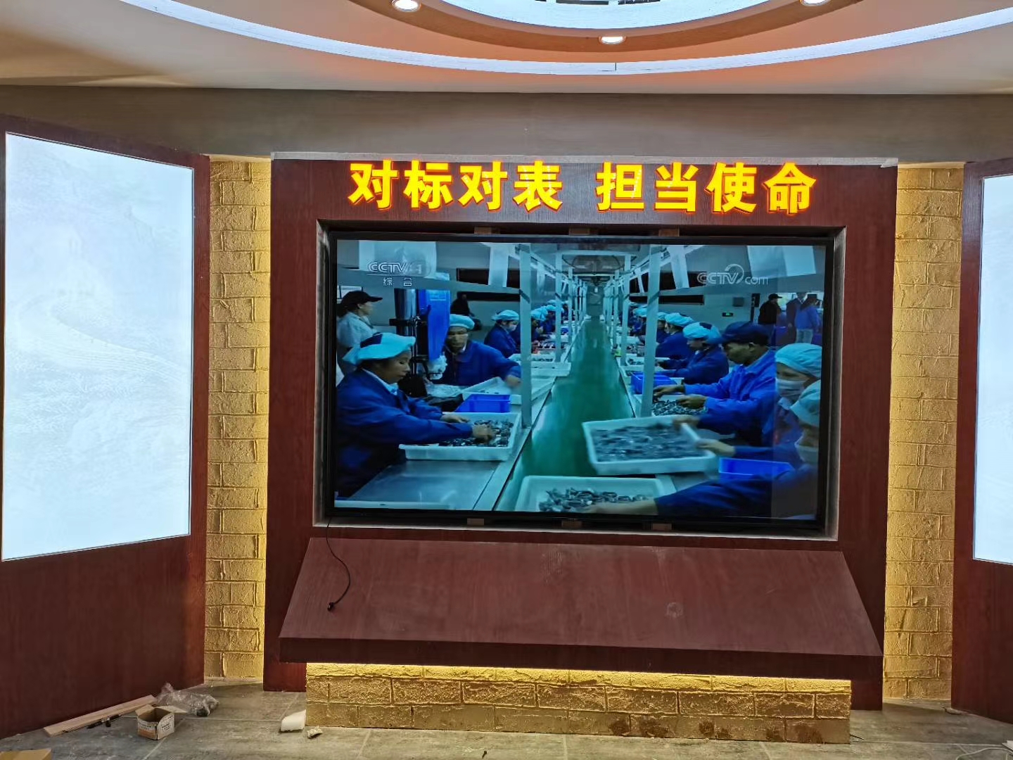 液晶广告机的日常保养(图2) 液晶广告机的日常保养(图2)