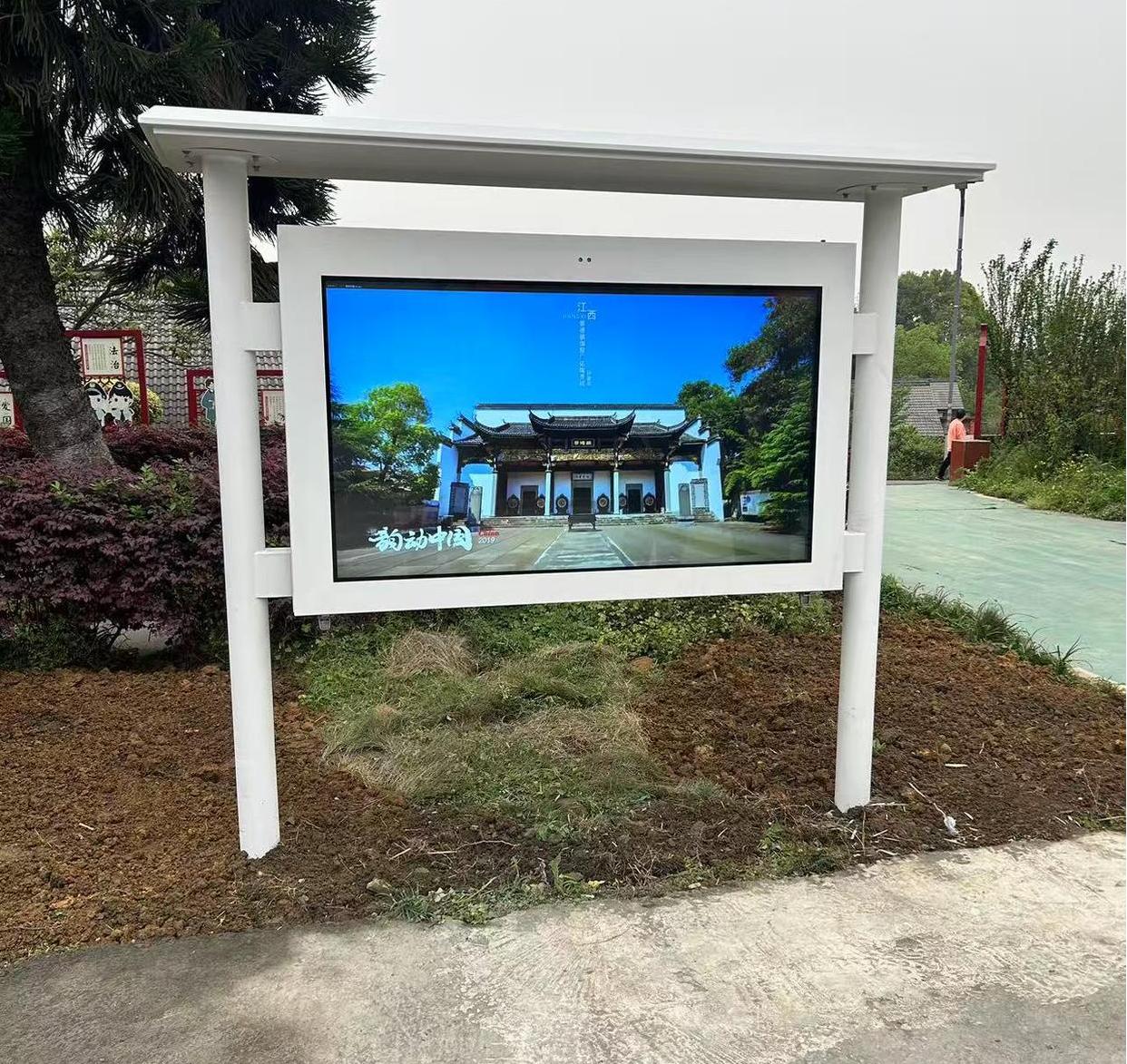 户外液晶广告一体机的工业级性能硬核参数解