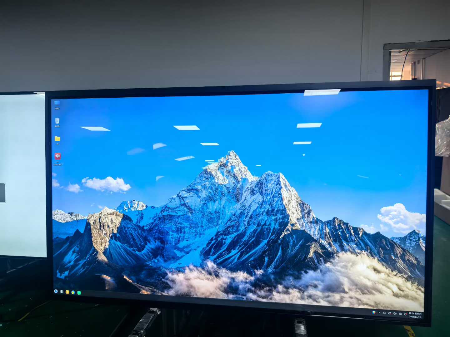 自主可控显实力,智能交互启新程—高格欣科技国产化系统触控一体机赋能多行业升级